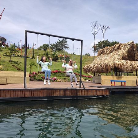 Hotel Aguas Abiertas Guatape Exterior photo