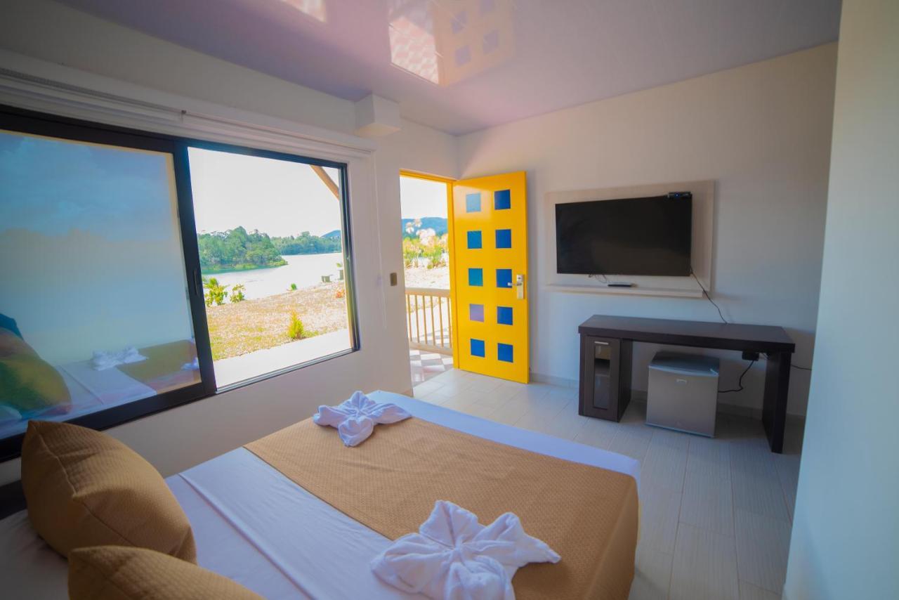 Hotel Aguas Abiertas Guatape Exterior photo