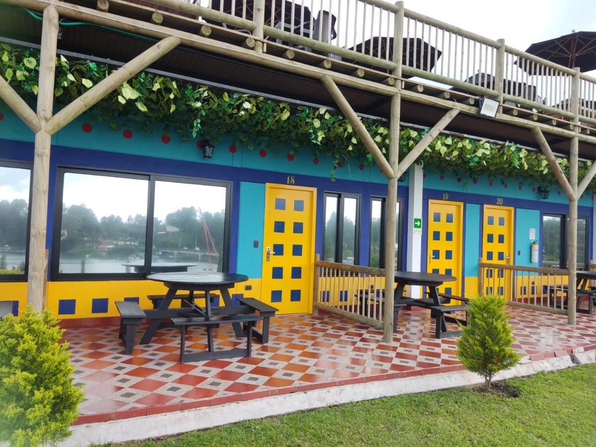 Hotel Aguas Abiertas Guatape Exterior photo