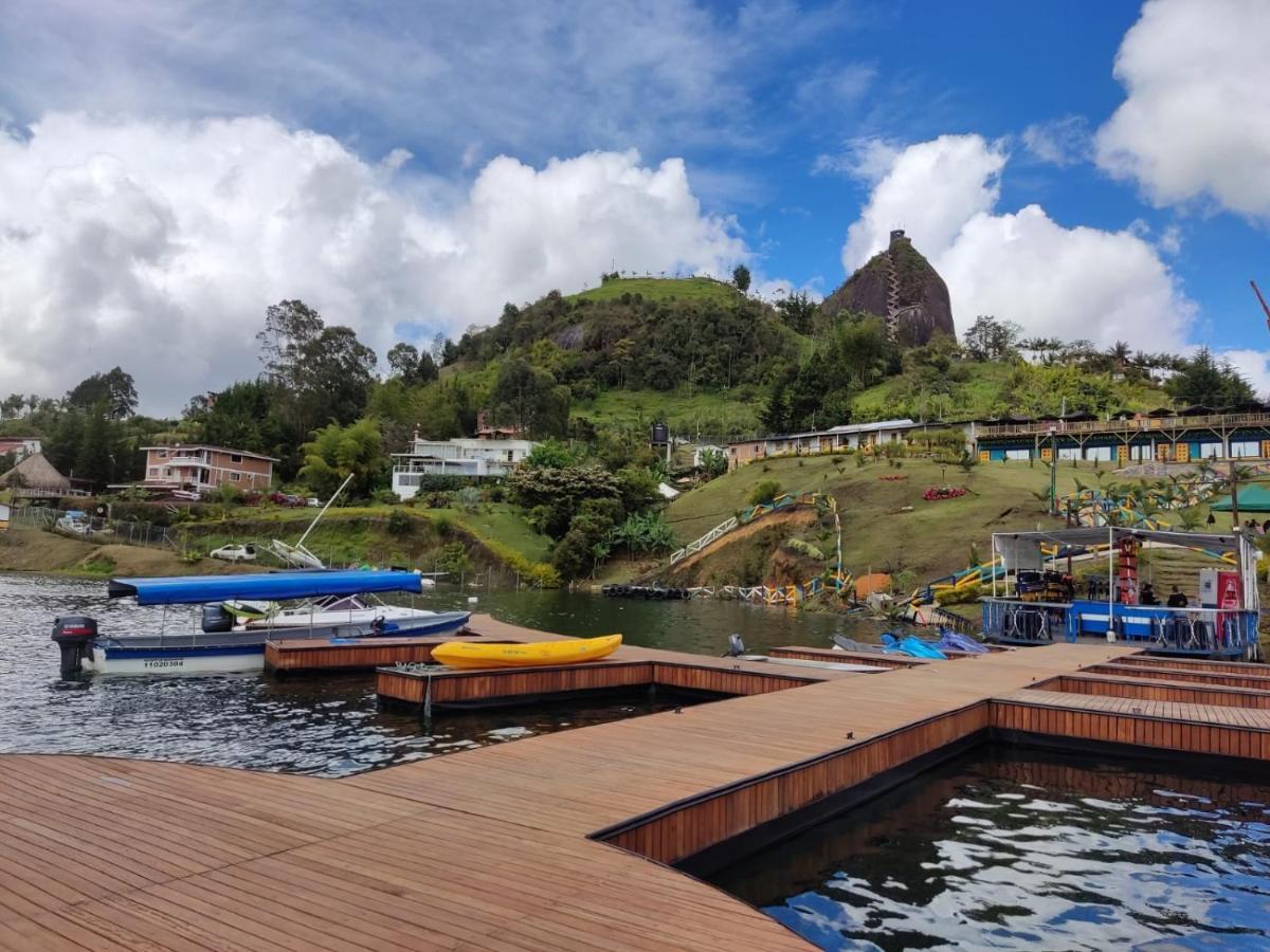 Hotel Aguas Abiertas Guatape Exterior photo