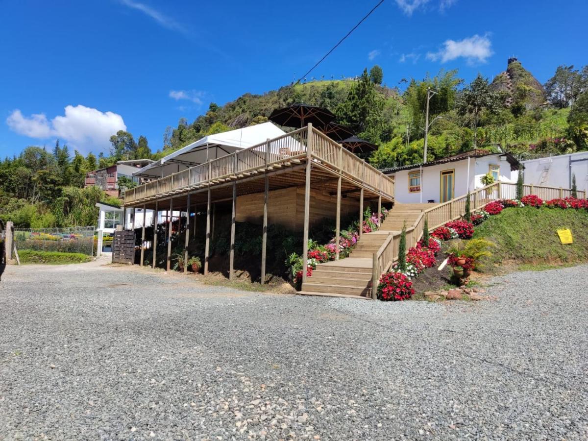 Hotel Aguas Abiertas Guatape Exterior photo