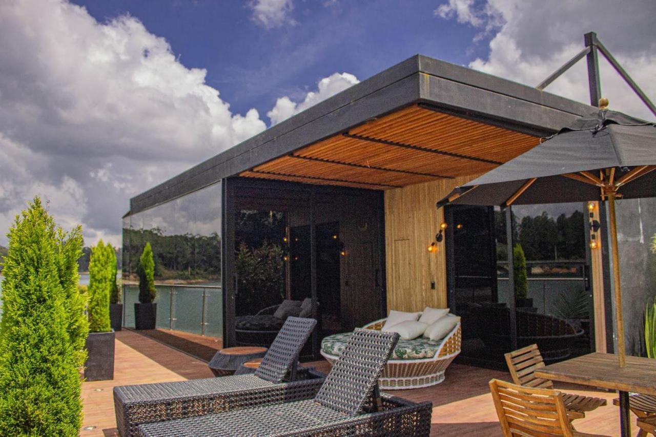 Hotel Aguas Abiertas Guatape Exterior photo