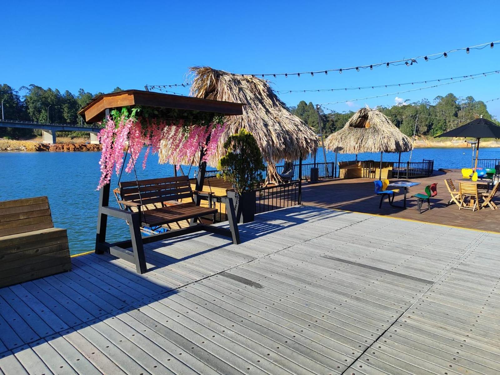 Hotel Aguas Abiertas Guatape Exterior photo