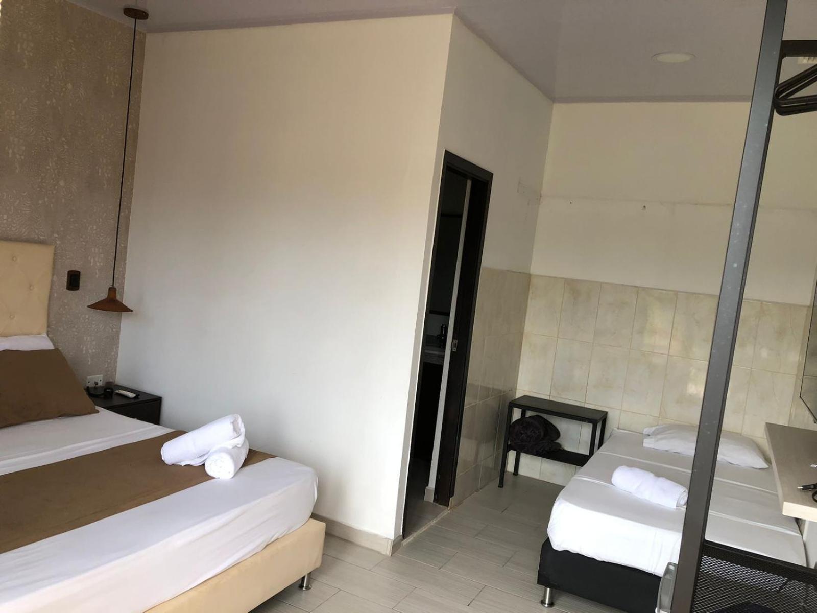 Hotel Aguas Abiertas Guatape Exterior photo